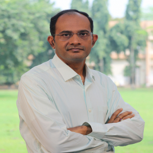 Professor Vivek Rajvanshi Professor Vivek Rajvanshi